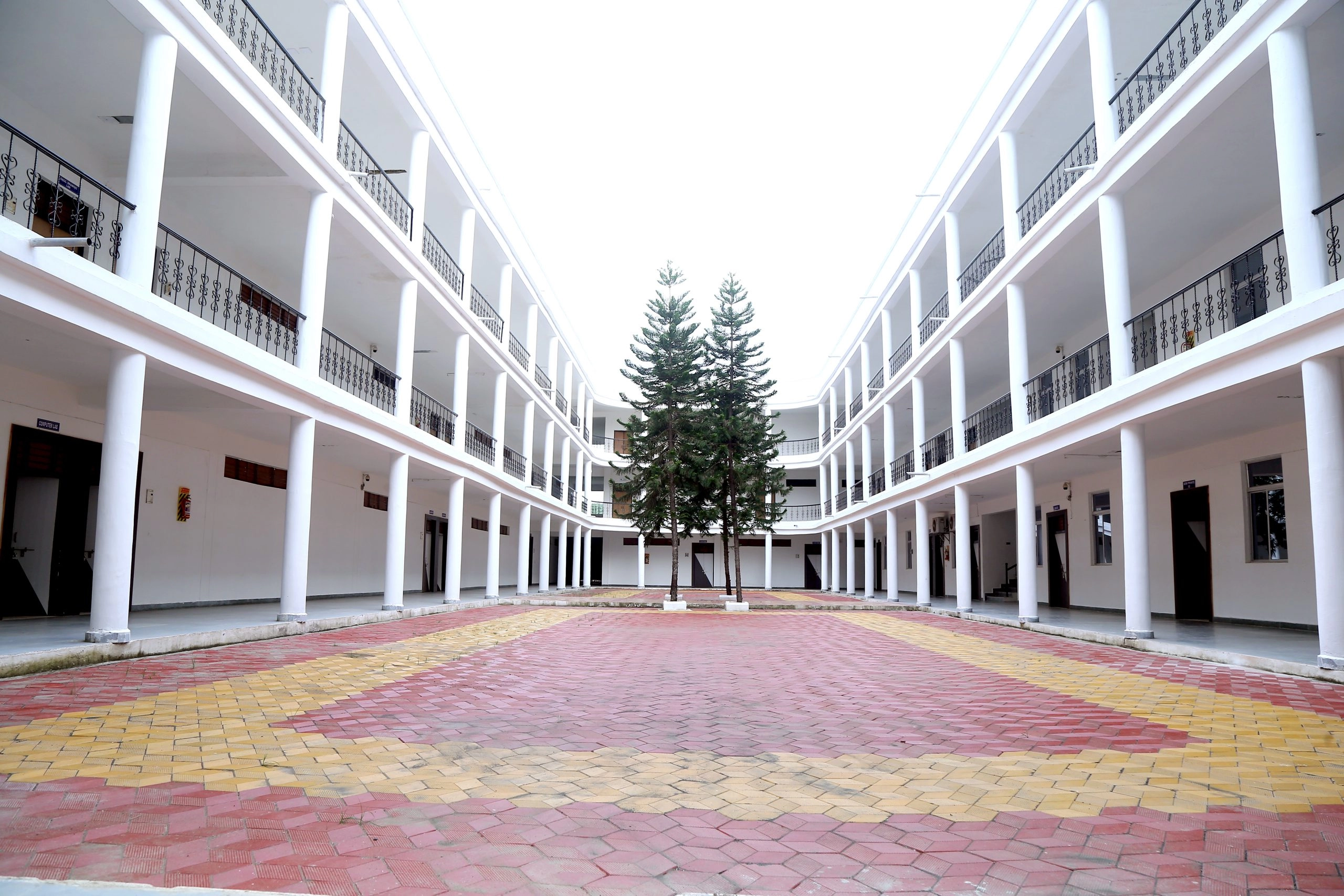 mahakaushal-university-campus-photo